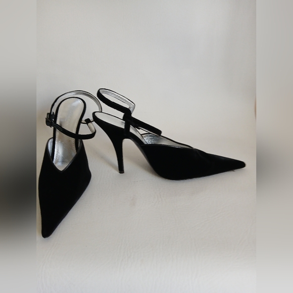 Philosophy Black Velvet Pointed Heels Strap Closure Sz8.5M Made In Italy - Picture 1 of 16